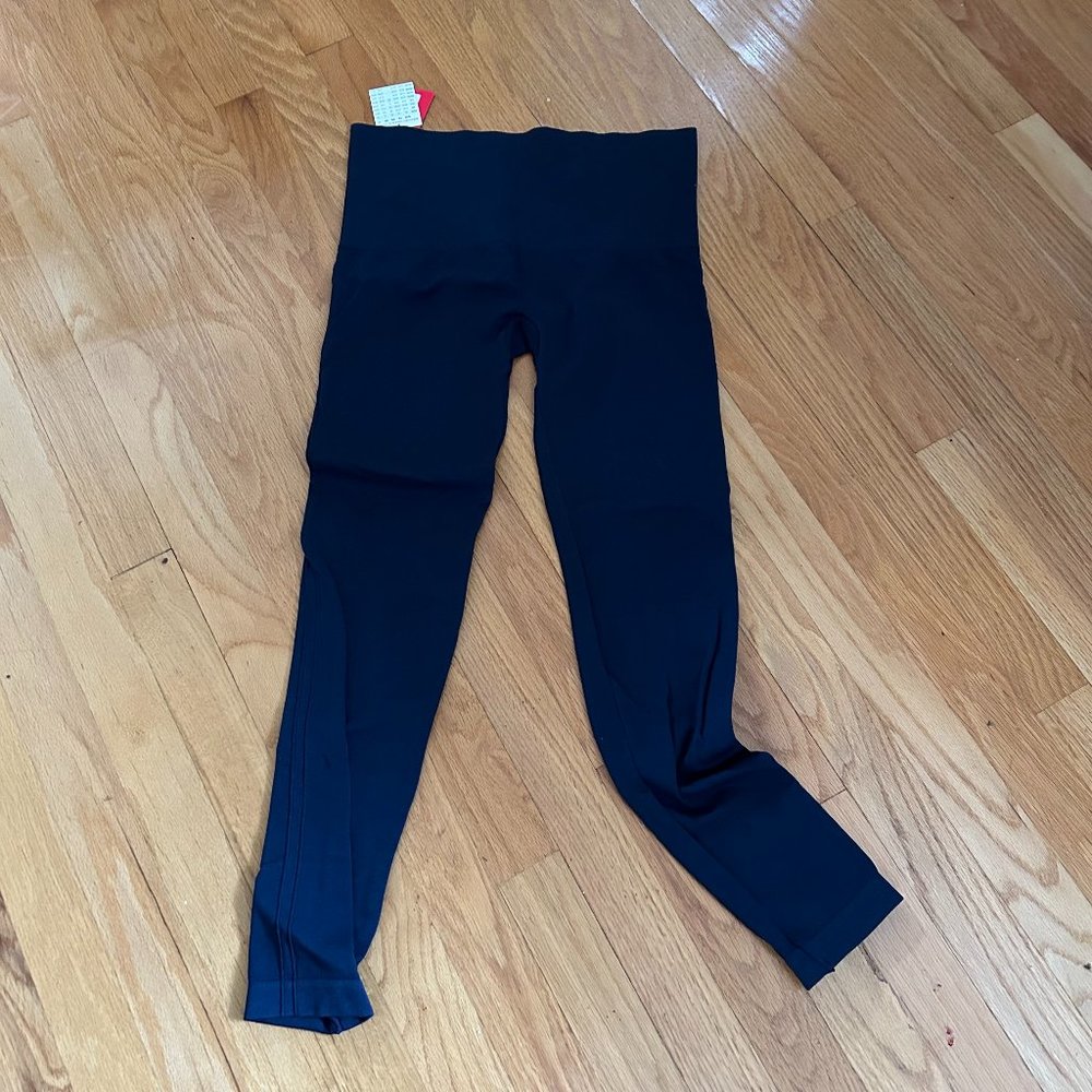 BRAND NEW! "look at me now" leggings--blue--SPANX--1X/1TG